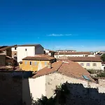 Porcellana Apartment